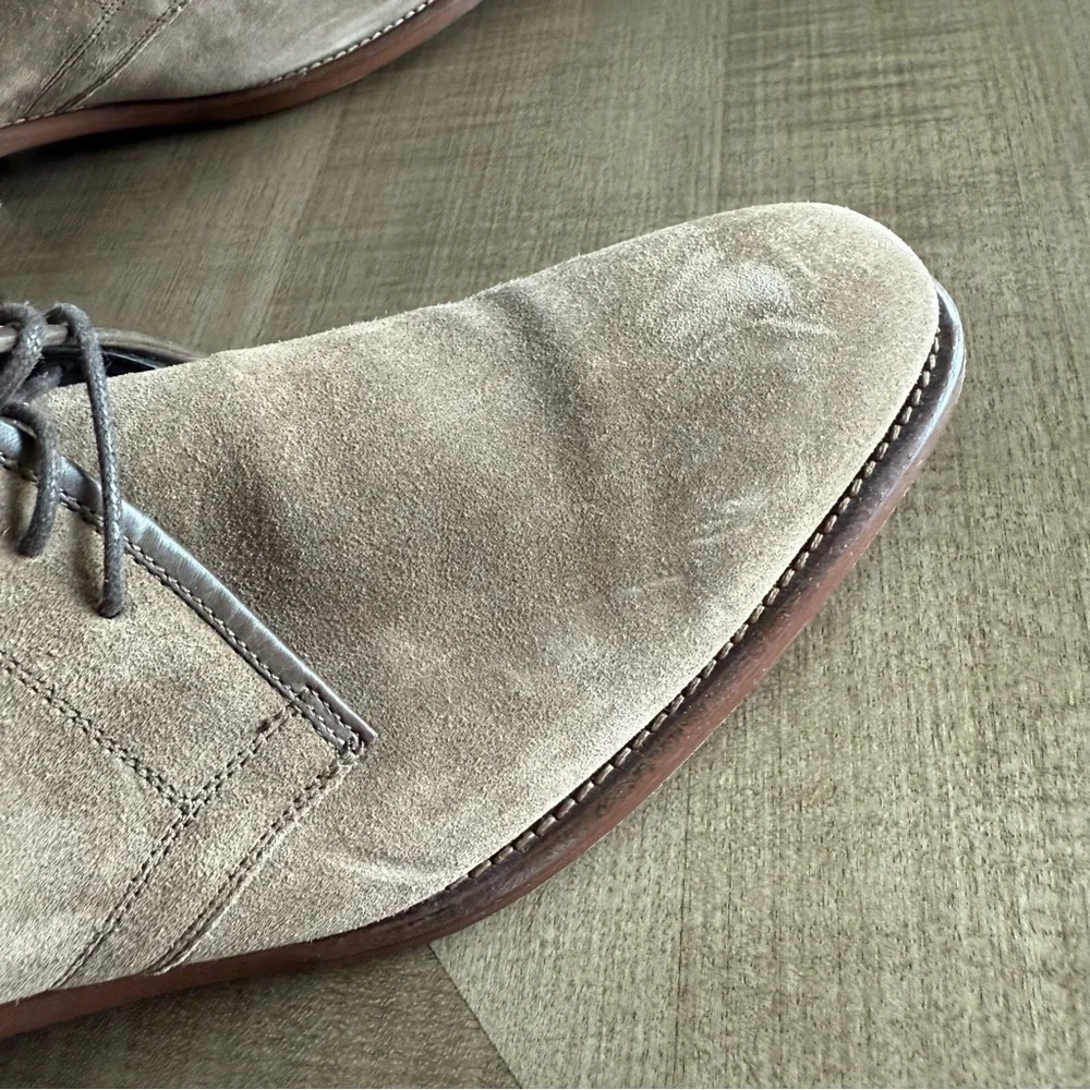 Men's Taupe Suede Chukka Boots